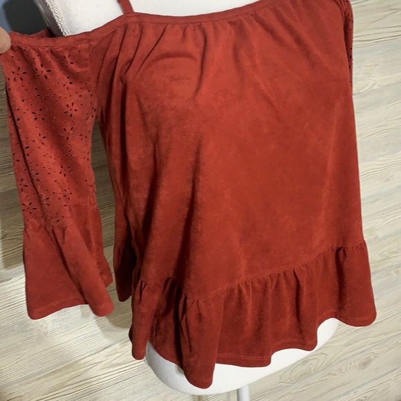 Maurices Tops - Lightweight cold shoulder velvet top